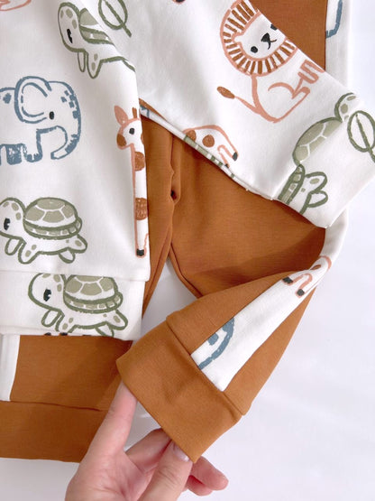 Kids’ Jersey Hoodie and Pants Set “Safari Animals” (0–5 years)