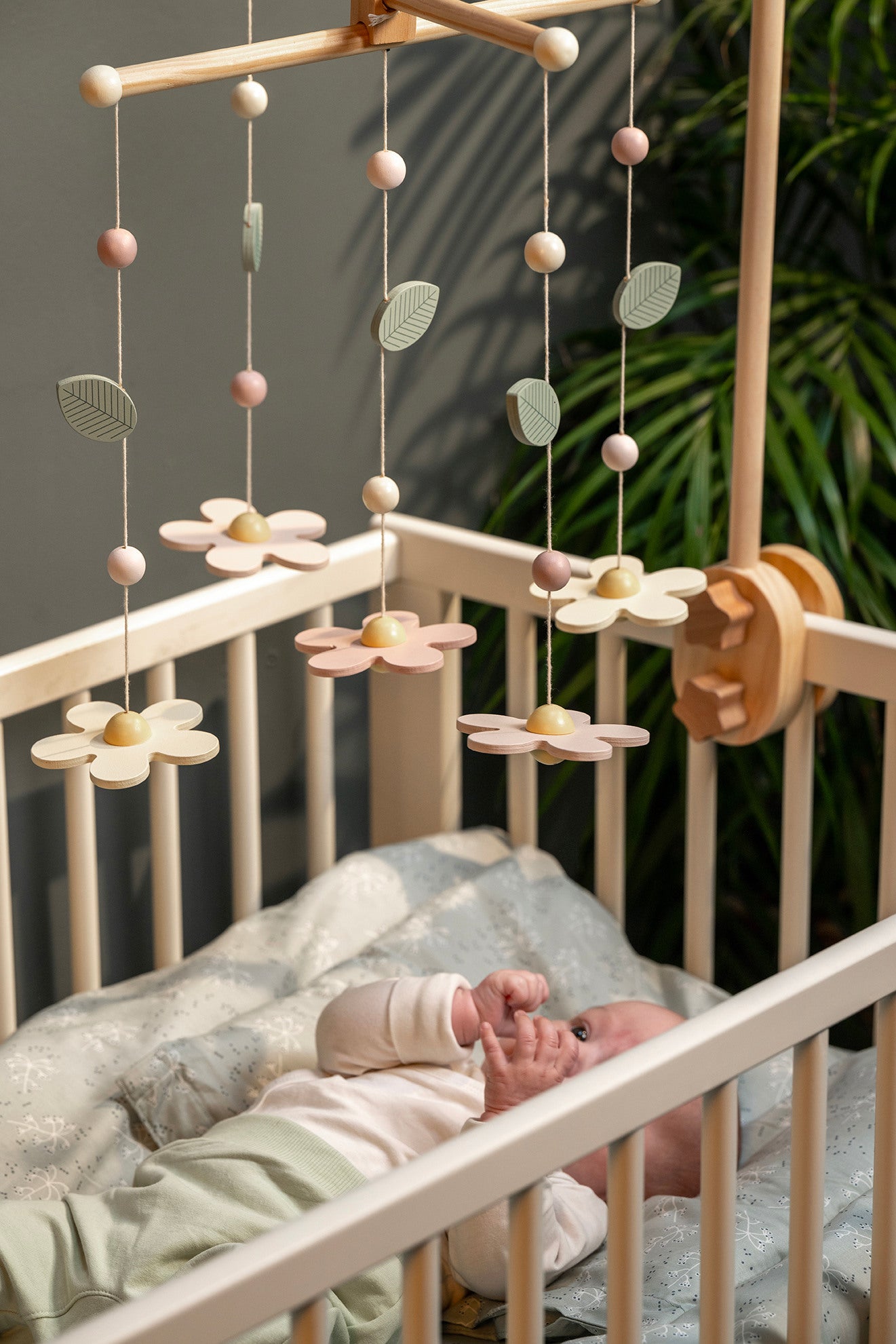 JABADABADO Mobile Blumen T308 Holz