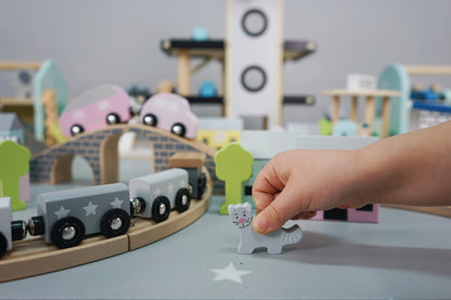 JABADABADO Holz Eisenbahn W7116 bunt 23x23x25cm