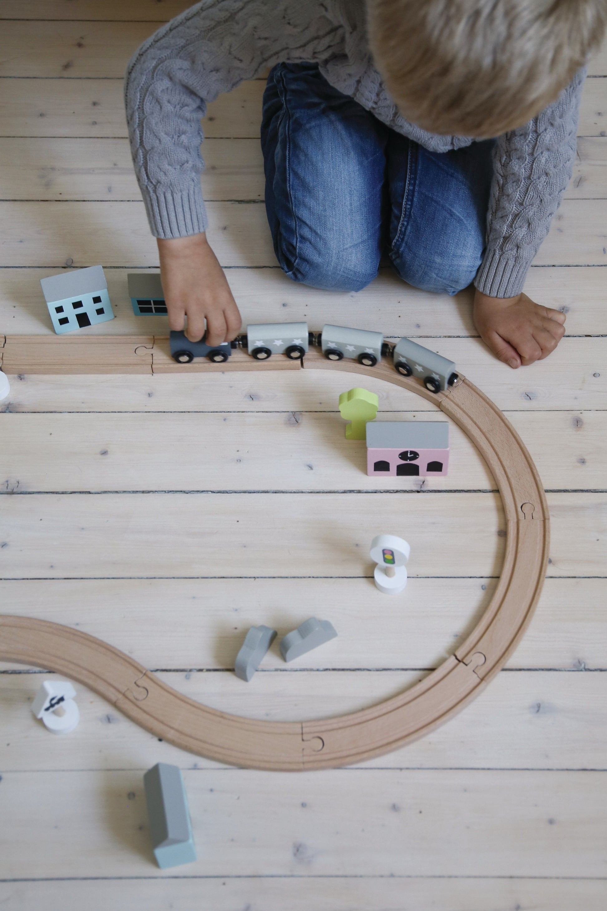 JABADABADO Holz Eisenbahn W7116 bunt 23x23x25cm