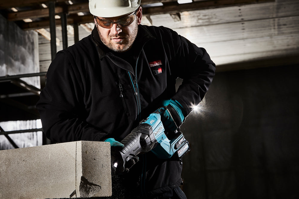 
          Akku-Säbelsäge XGT ®
          JR001GZ
        