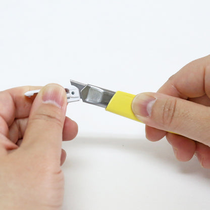 NT Cutter A-301RP mit Auto-Lock, pastell gelb