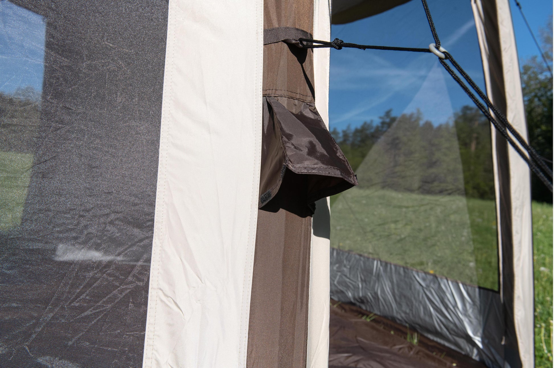 Hexagonal Airpole Tent