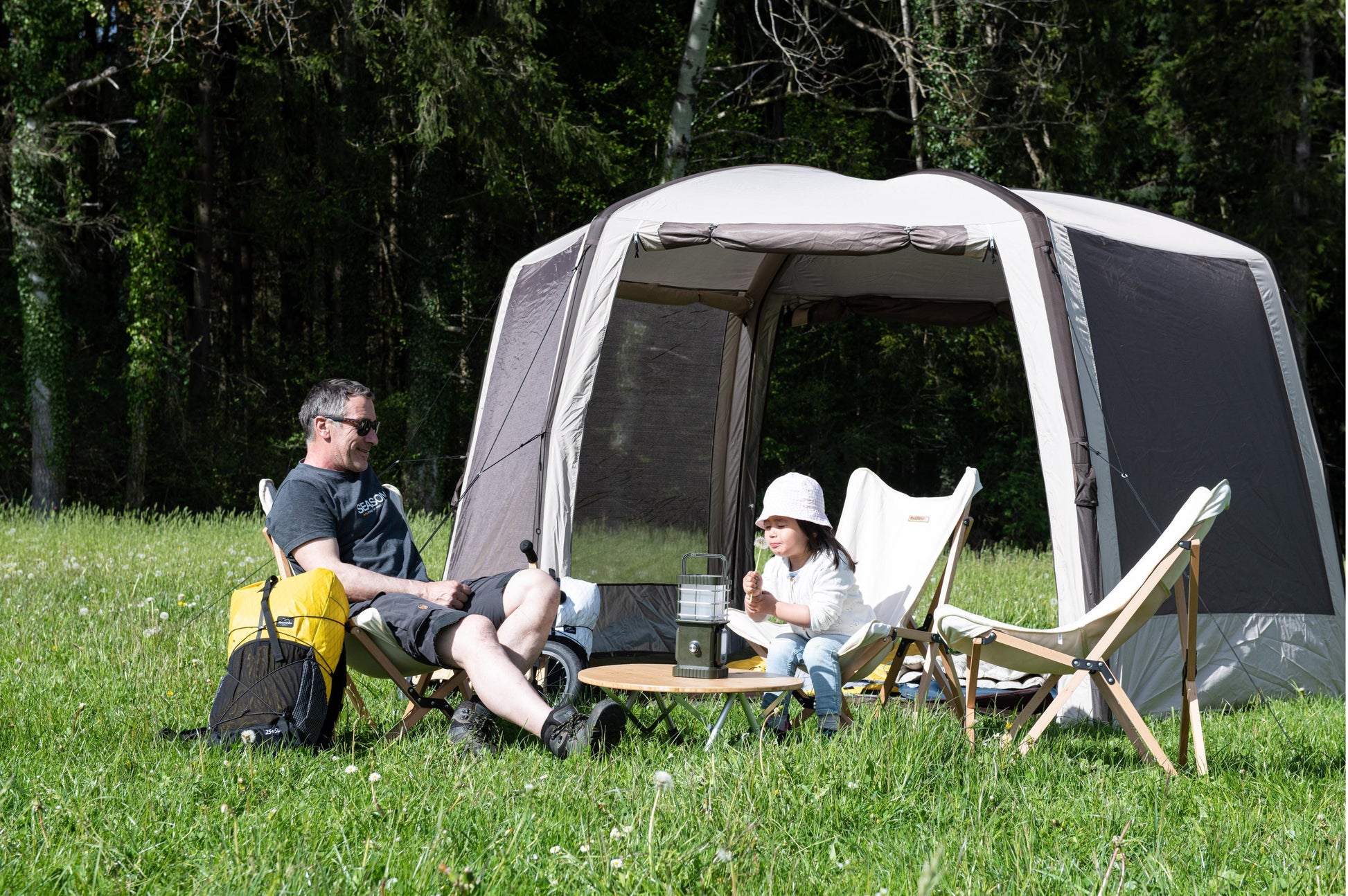 Hexagonal Airpole Tent