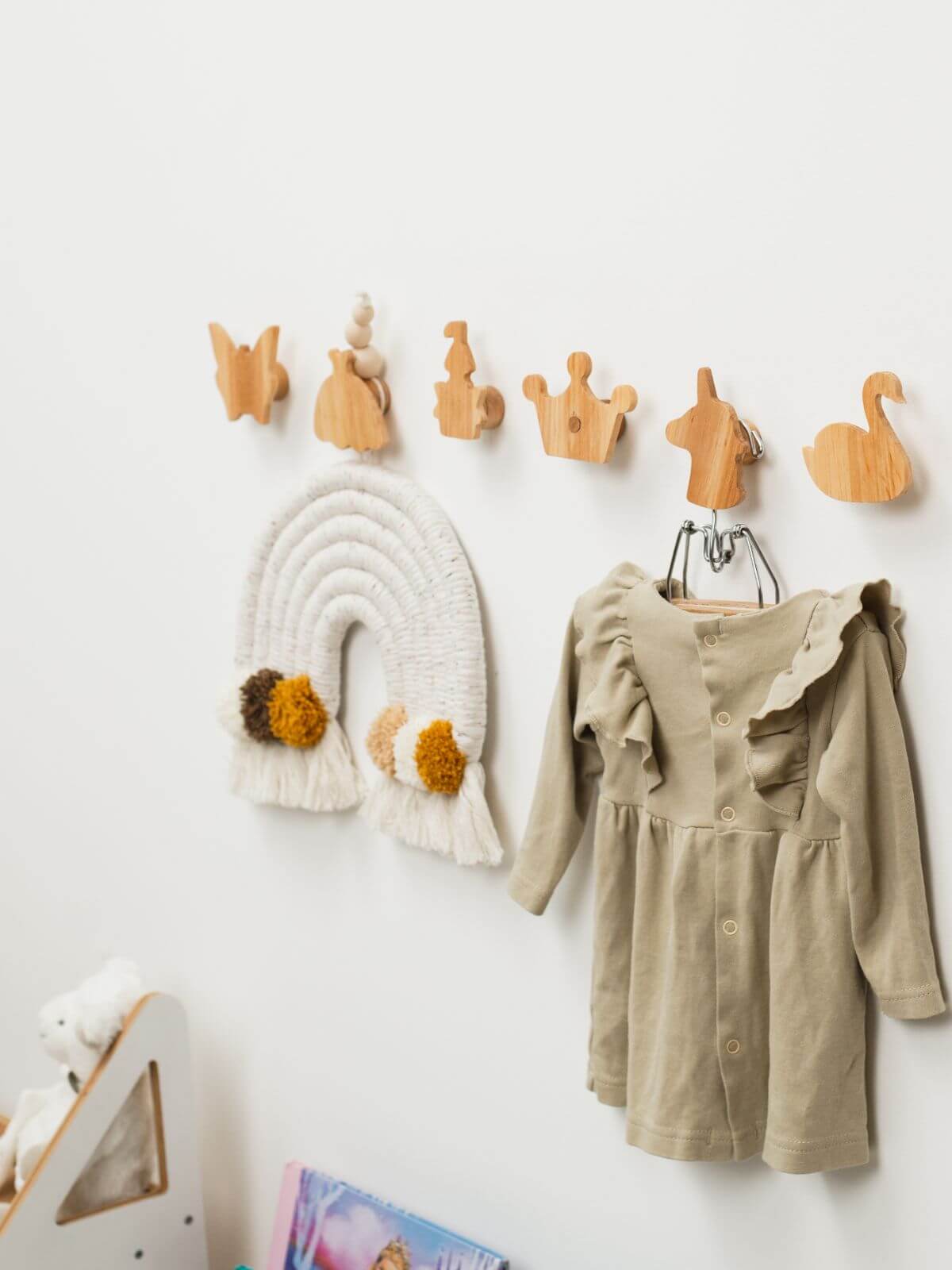 girls decorative wall hooks