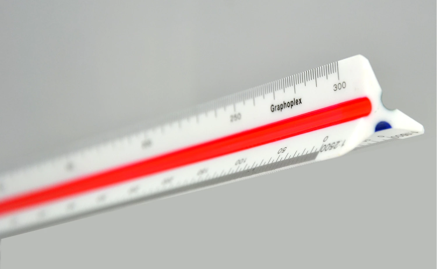 REGLE DE REDUCTION TRIANGULAIRE SUR CARTE 1/500 A 1/2500E 30