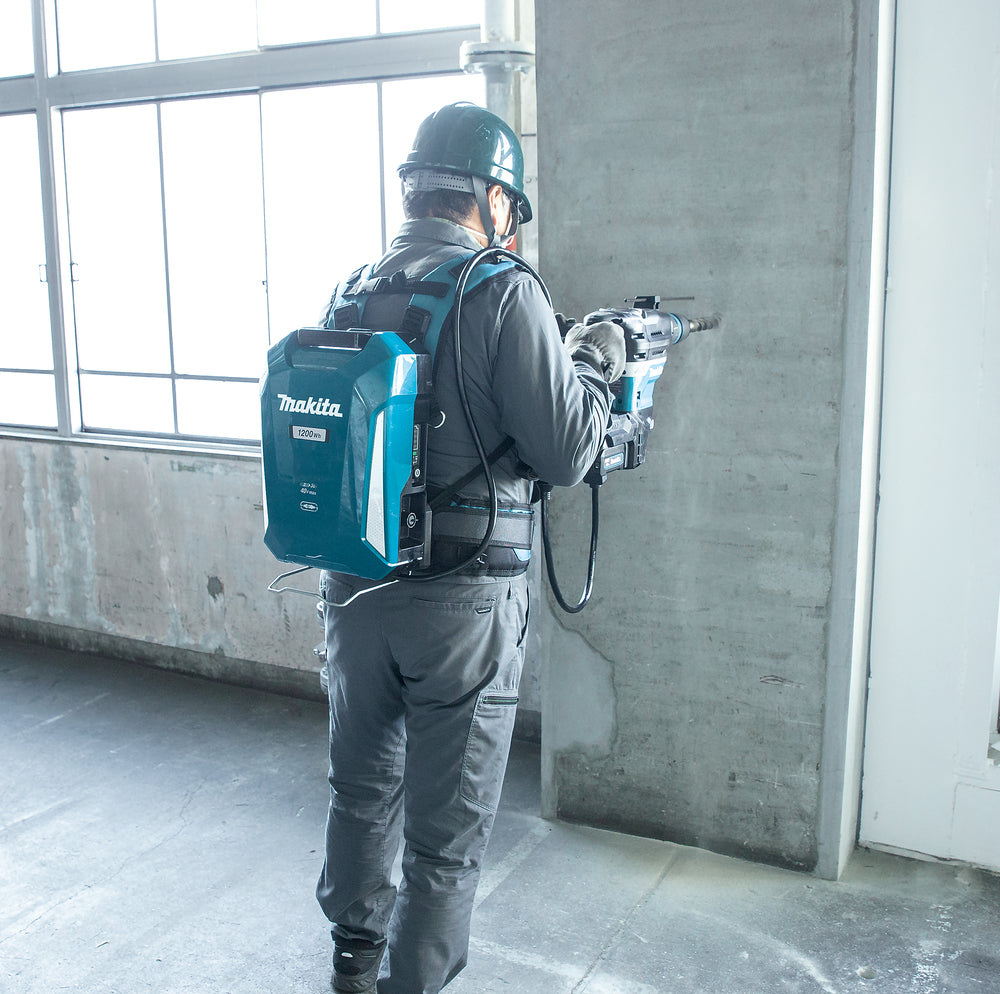 
          Rückentragbarer Akku LXT ®, 2x18V oder XGT ®
          PDC1200A01
        