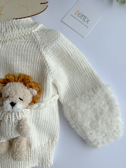 Pulle_blanc_avec_Bebe_Lion