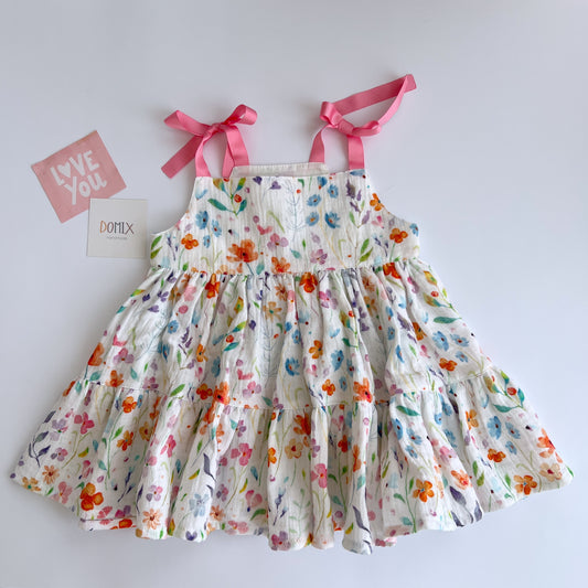 Robe avec des fleurs