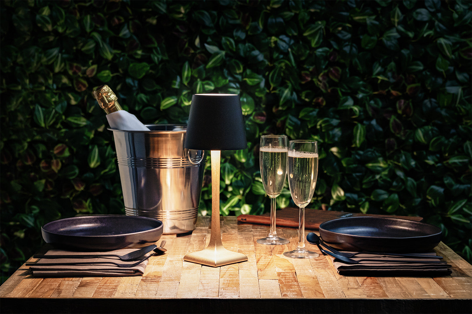 SECURIT Tischleuchte ROME LP-RO-GD-BL gold, Akku, dimmbar