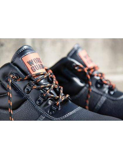 Sicherheitsstiefel für die Verteidigung