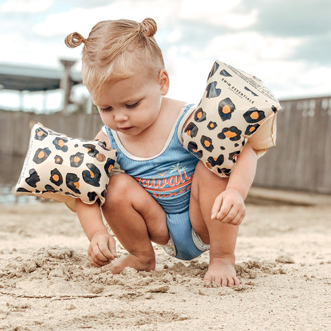 Swim Essentials | Schwimmflügel 0-2 Jahre | Beige Leopard