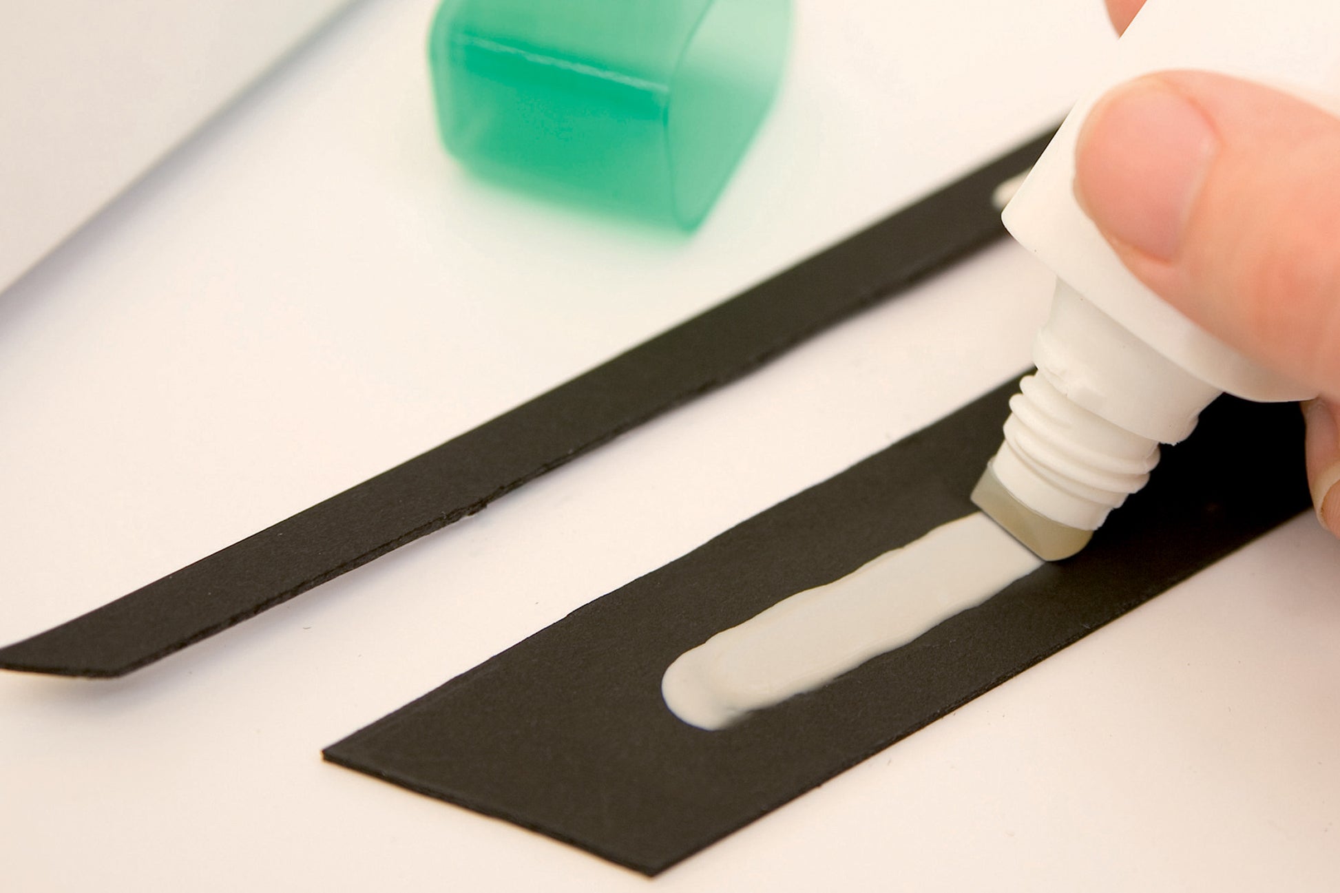 TOMBOW Bastelkleber Multitalent 25g PTMTC Liquid Glue Multi