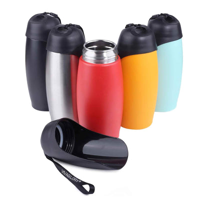 VIVAGLORY Auslaufsichere & tragbare Wasserflasche für Hunde, 750ML Hunde Trinkflasche mit großem Trog, Orange-Gelb