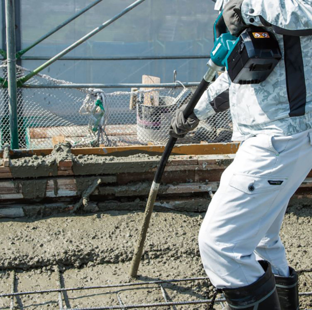 
          Akku-Betonverdichter XGT ®
          VR003GZ
        