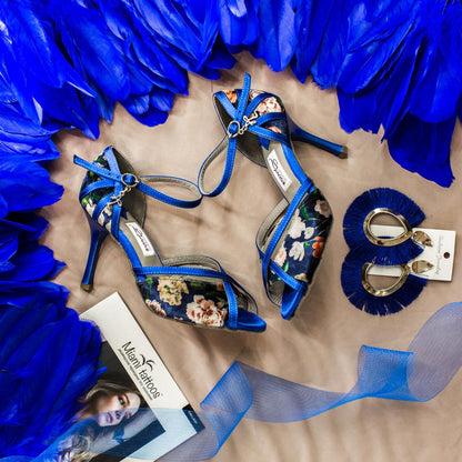 Naos Tanzschuhe in Blau geblumt