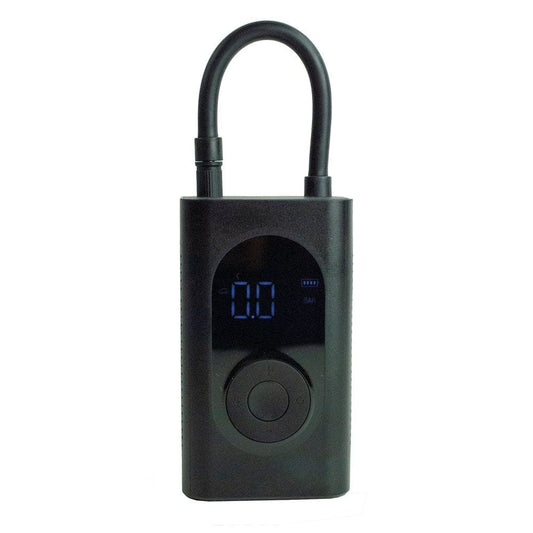 Elektrische Luftpumpe mit Akku, Display & LED-Taschenlampe