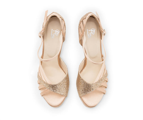 Glow Gleam Tanzschuhe in Nude Satin