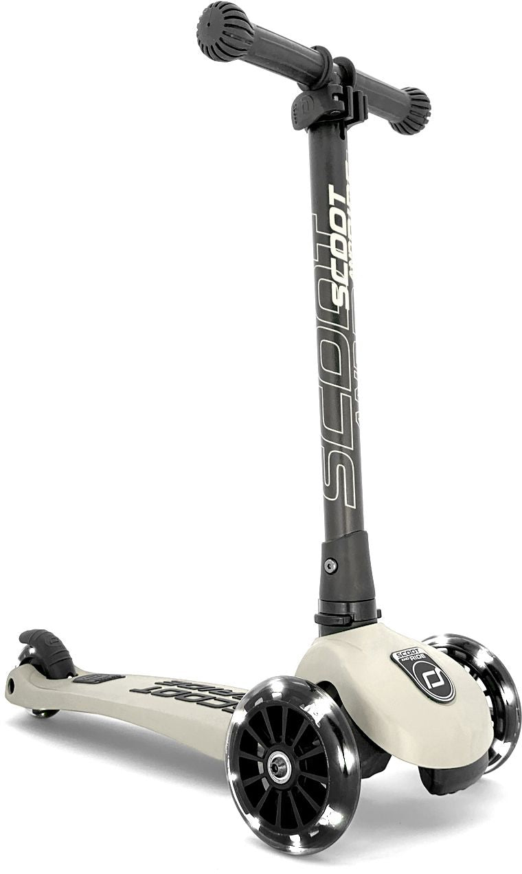 Scoot and Ride Mini Scooter | Highwaykick 3 LED | Ash