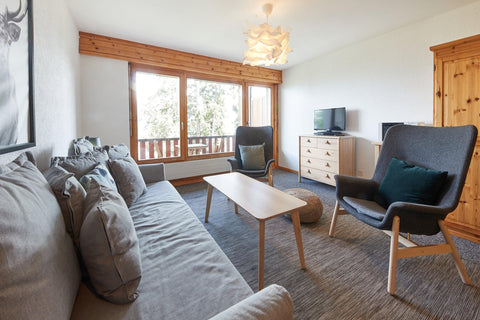 One Night in "Cosy studio for 5 near ski lift", "HAMEAU D2", Les Collons, 4 Vallées, Switzerland - AlpsDiscovery