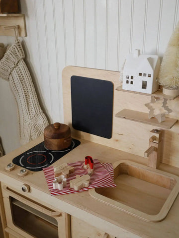 woody kitchen for baby
