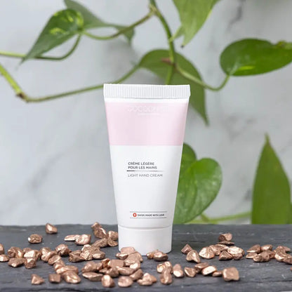 Cocooning Biocosmetics - Crème à main légère deluxe 🌸 Nourrir & Illuminer
