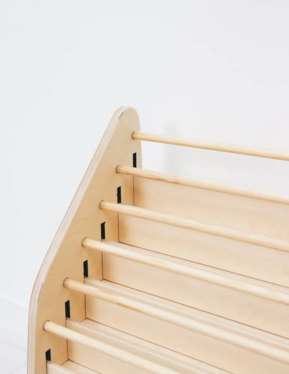 wooden kids shelf 
