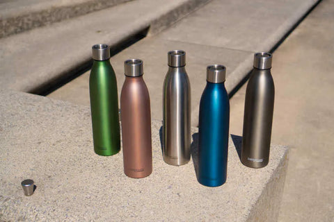 TC Bottle, blue mat, 0.75 lt. niagara blue mattiert