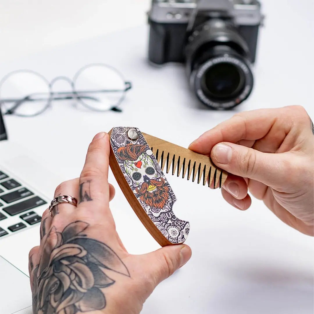 light bearded combs