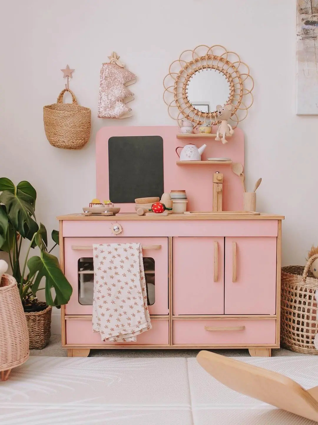 children toy kitchen 