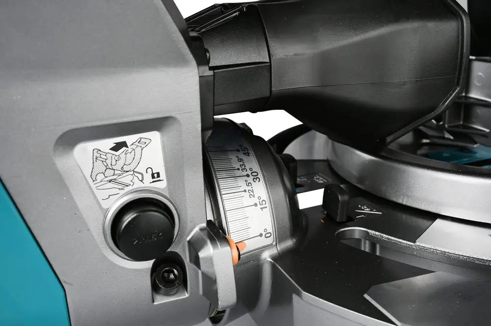 
          Akku-Kapp- und Gehrungssäge XGT ® • 260/30 mm
          LS004GZ01
        