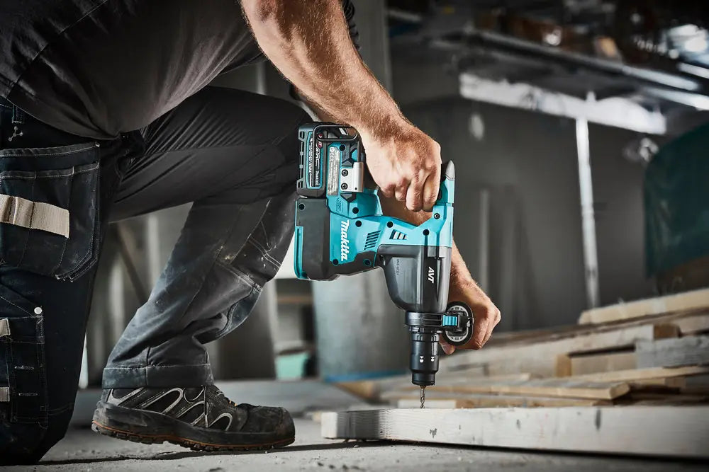 
          Akku-Bohrhammer 3 Funktionen  XGT ®
          HR002GM204
        