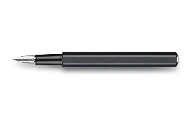 CARAN D'ACHE Füllfederhalter 849 M 840.009 schwarz lackiert