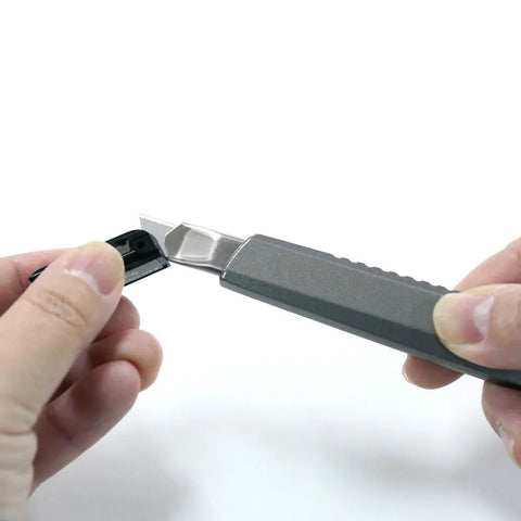 NT Cutter Blister A-300GRP Alu