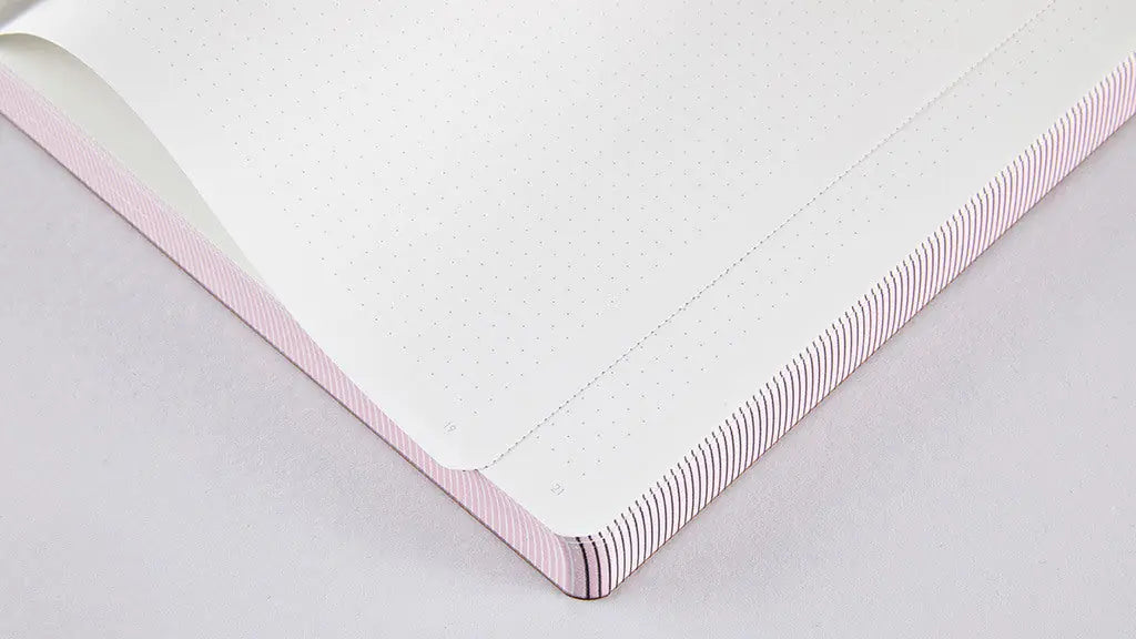 NUUNA Notizbuch Graphic A5 54624 Ox,Punkte,256 S.