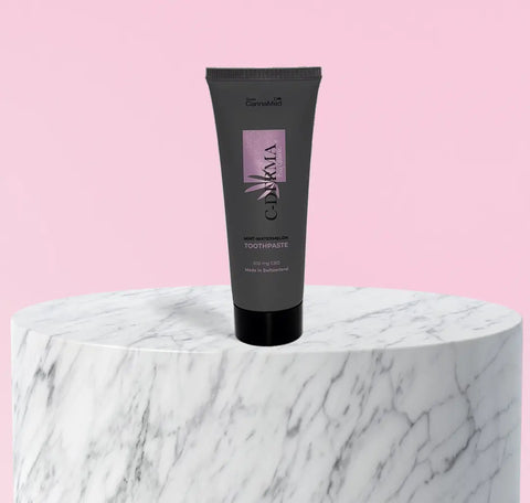 C-DERMA від Celine - Відбілююча зубна паста - Освіжіть свою усмішку! ✨