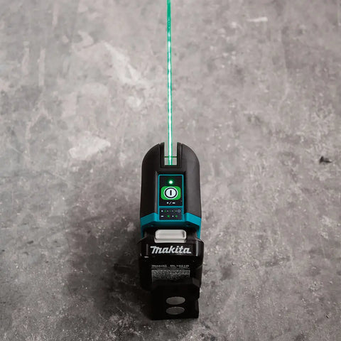 MAKITA - Cordless Cross Line Laser CXT ®SK105GDZ - Achieve Flawless Accuracy! 🔧📏✨