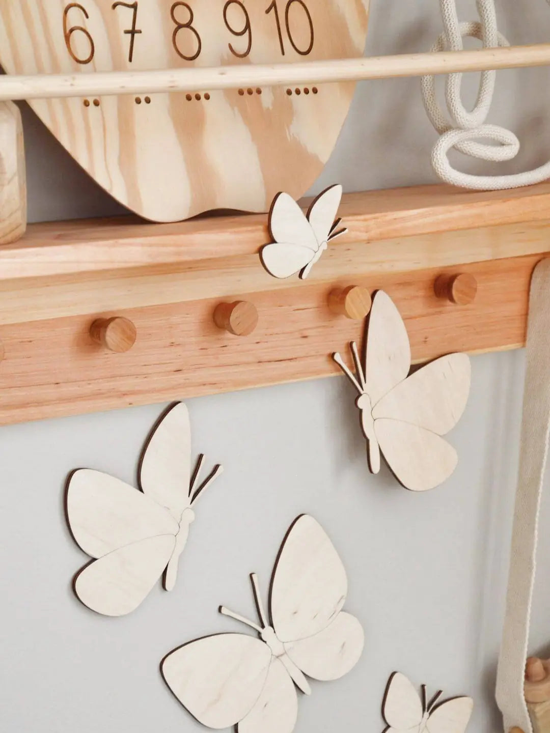 shelf for kids 