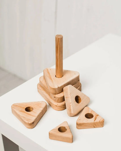 triangle stacking 