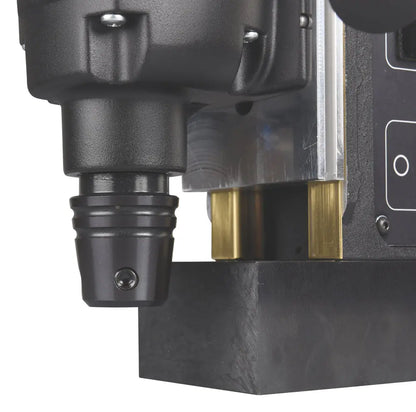 
          Elektrische Magnetbohrmaschine  • 1050 W
          HB350
        