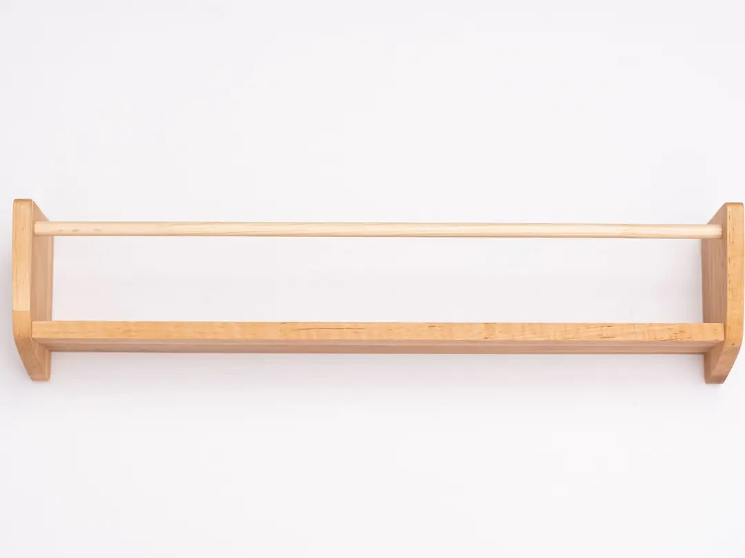 woody wall shelf 