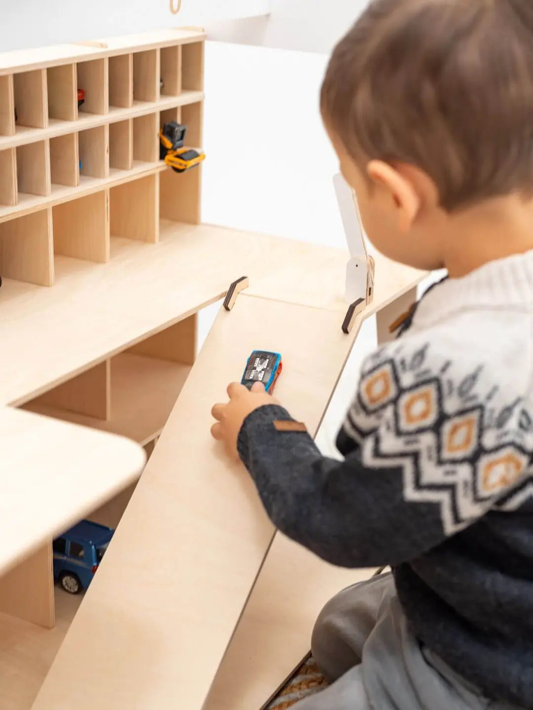 toy car storage garage