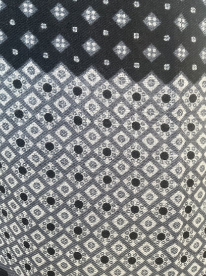 AISHITERU - Monochrome Elegance Printed Cashmere Scarf - Timeless Luxury, Soft & Cozy 🧣✨