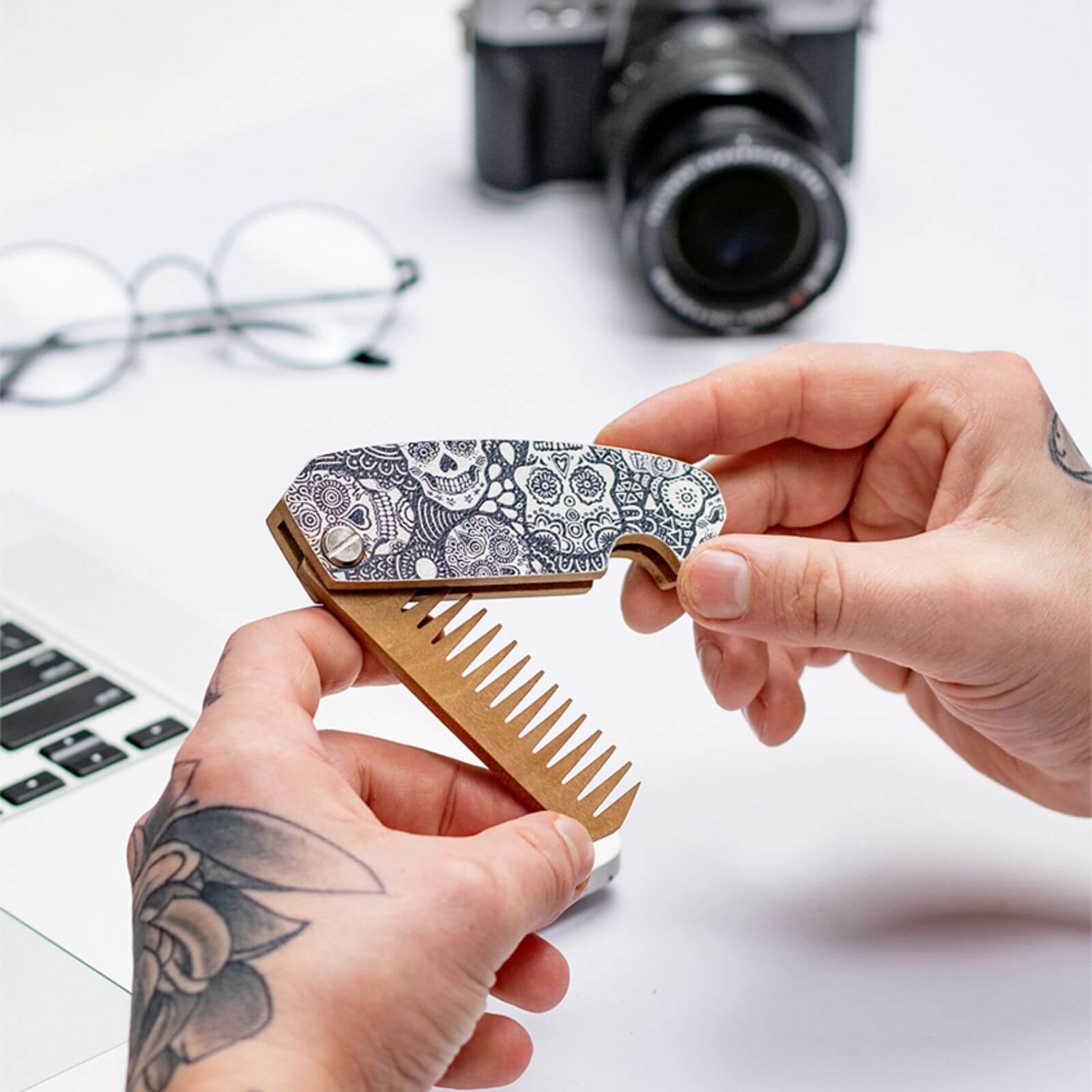 painting combs for bearded man 