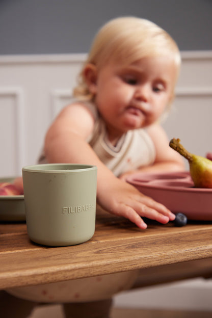 FILIBABBA - Zestaw silikonowych kubków 2-szt. - Idealne dla małych rączek 🌟🍼
