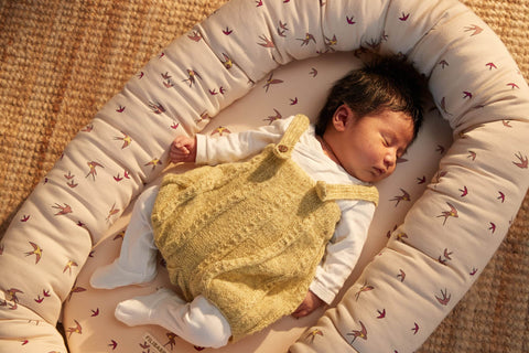 FILIBABBA - Babynest Dansende Svale Rose - Behagelig Komfort 🌿