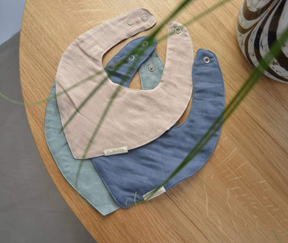 FILIBABBA - Muslin Bib Muddly Blue - Eco-Friendly Comfort 🌿