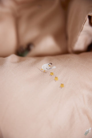 FILIBABBA - Magisk Gård Baby Sengetøj - Blødt & Økologisk 🌿✨