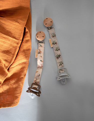 FILIBABBA - Nappar Clip - Morot Charm 🥕