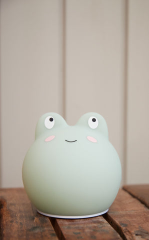 FILIBABBA - Frey the Frog LED Lampe - Hyggelig Natlys til Børn 🌟🐸